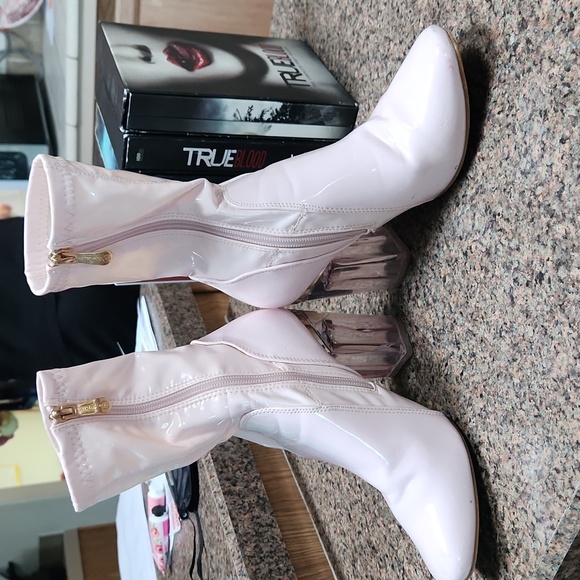 Pink Latex Boots - Picture 2 of 5